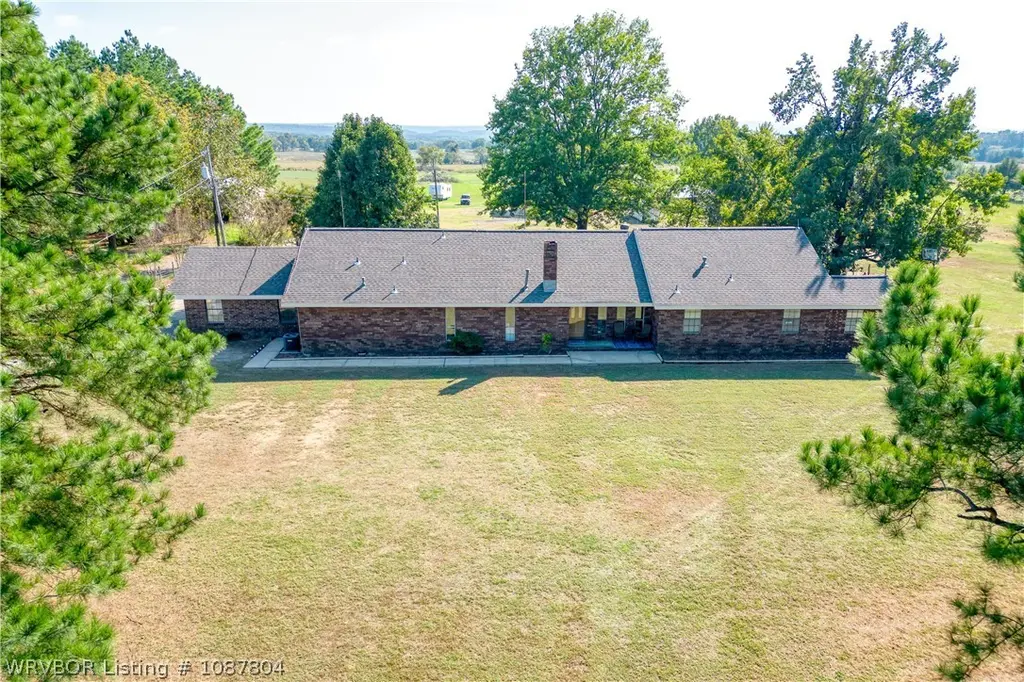 2825 E Main St