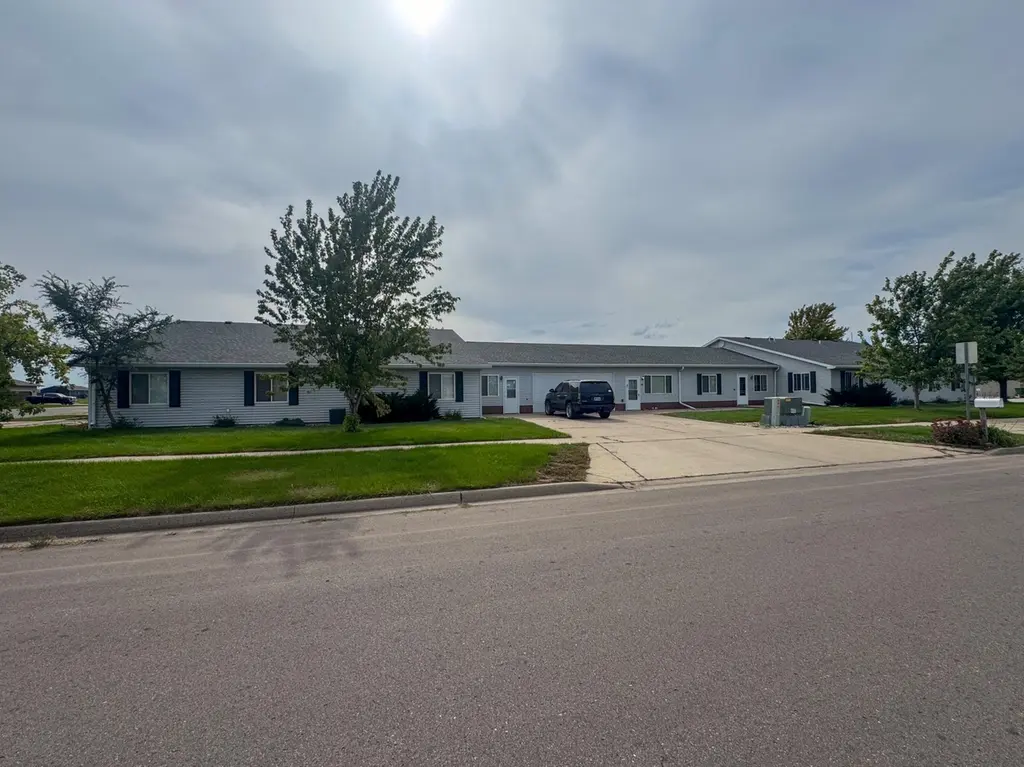 2405-2416 Prairie Eagle Cir