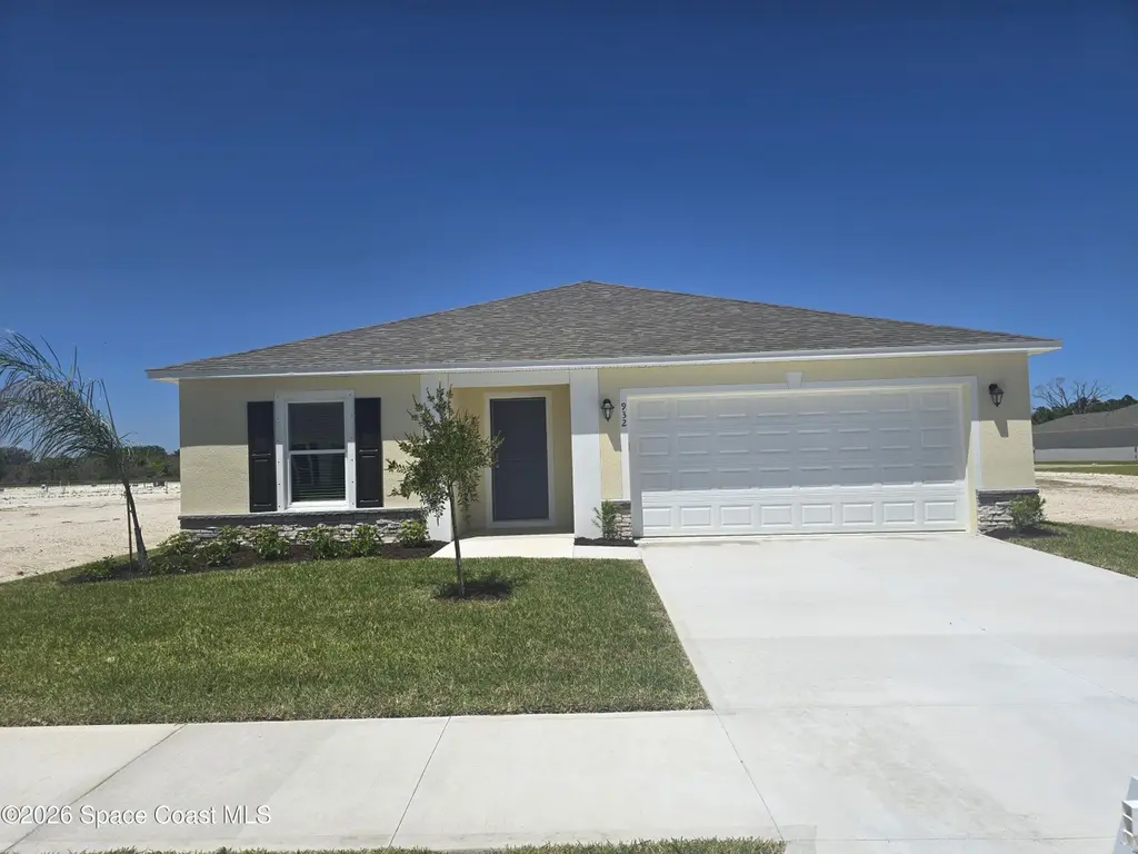 932 SW Richmond Cir SW