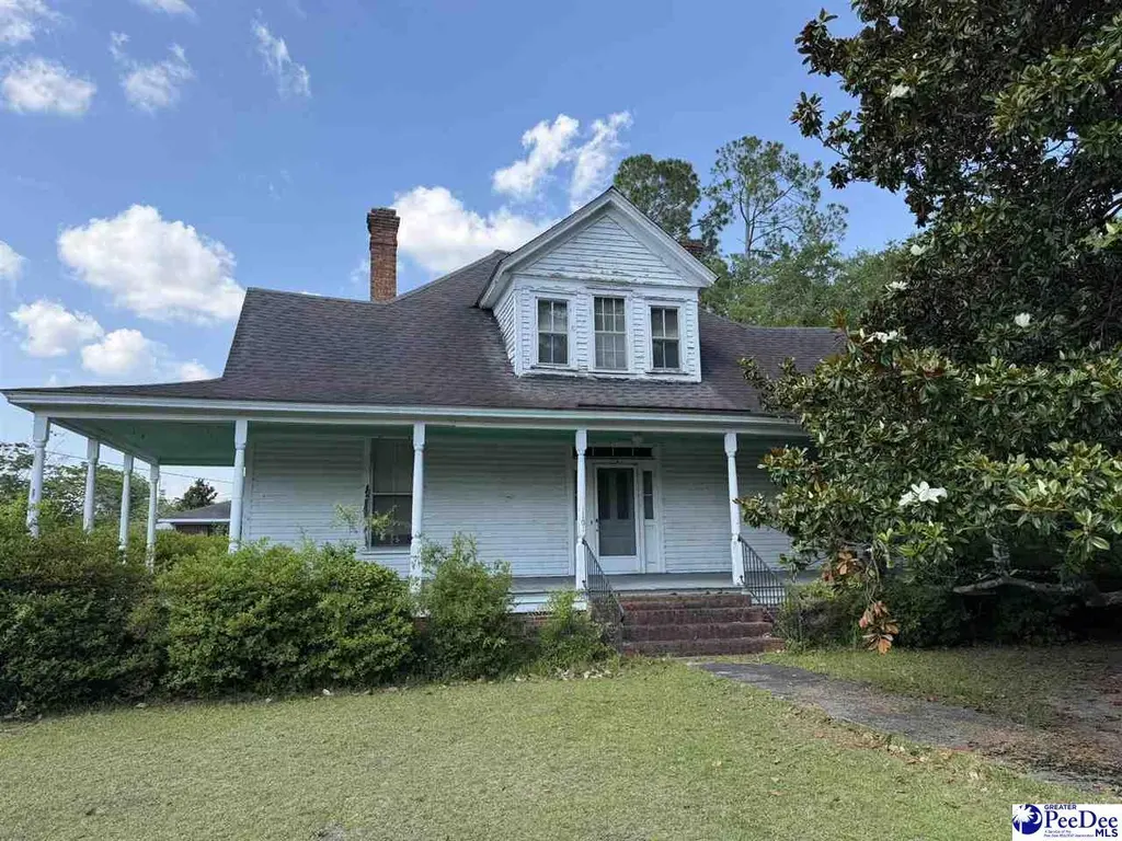 1101 E Main St