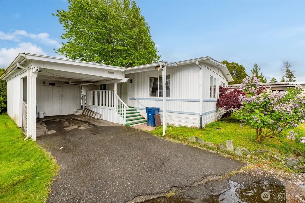 2600 E Division St #90