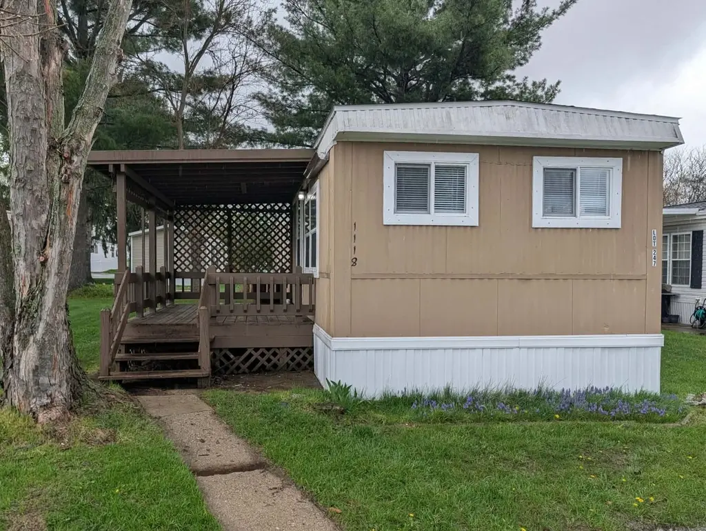 1118 Scarlet Oak East 247