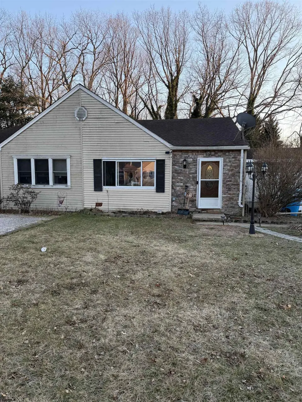 2530 Lexington Ct