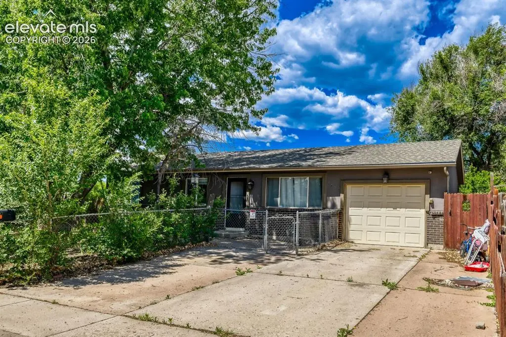 2438 Barkman Dr