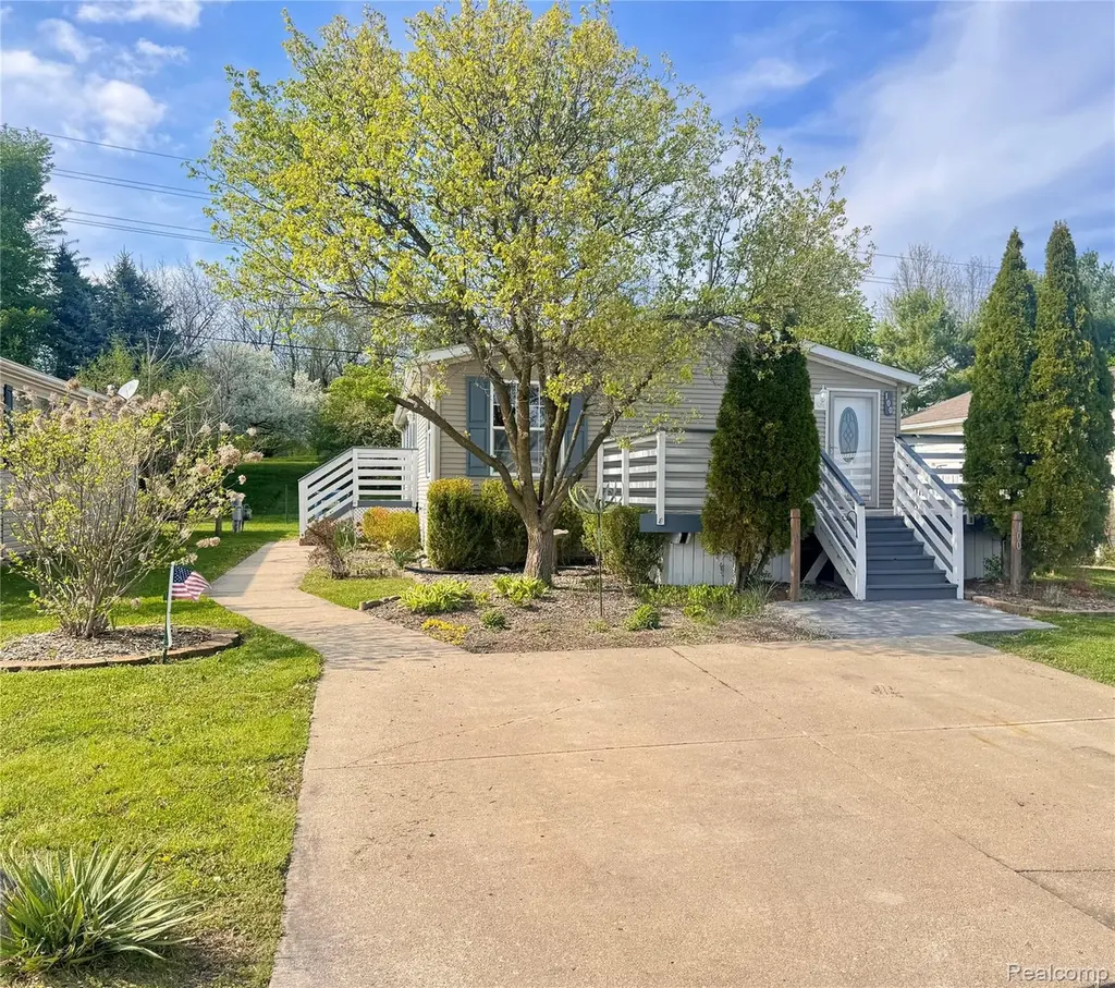 100 Riverview Cir