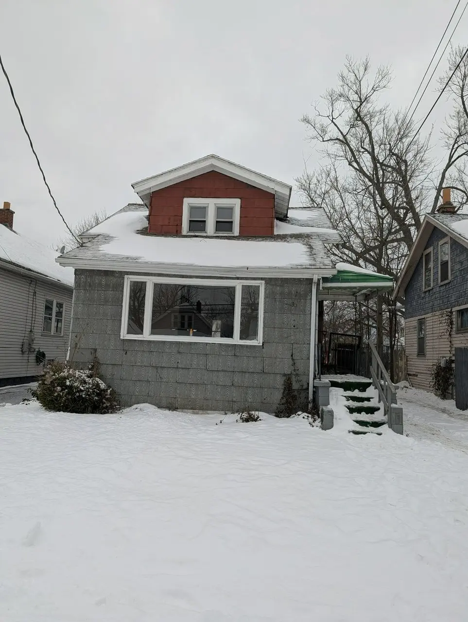 36 Connelly Ave