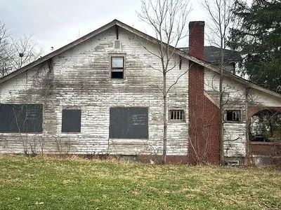 615 Lexington Ave