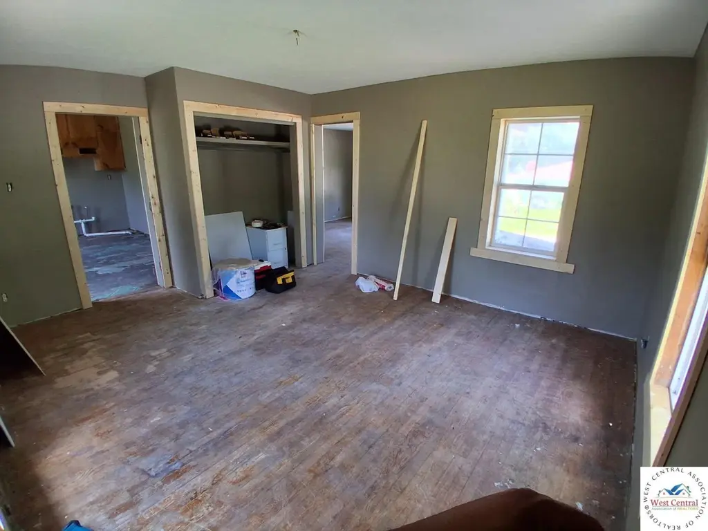 202 W Missouri St