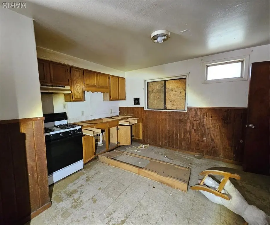 10308 Lord Dr