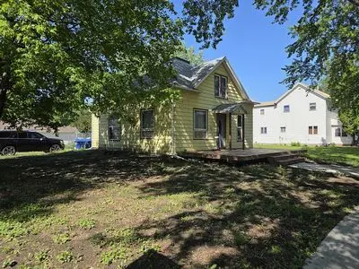 650 Main St