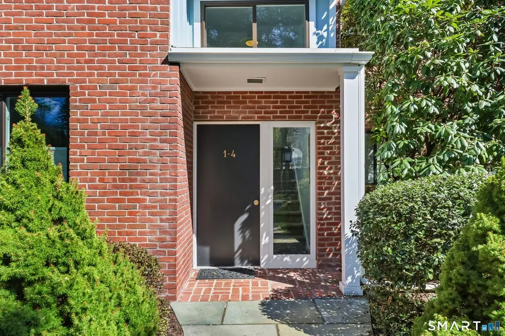 3 Hills Ln #3