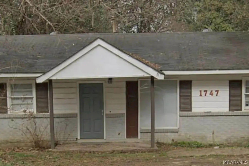 1747 Champion St