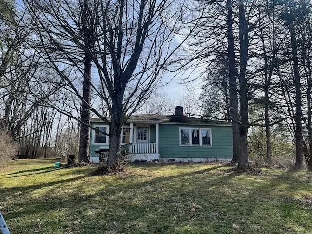 899 Cayuga Heights Rd
