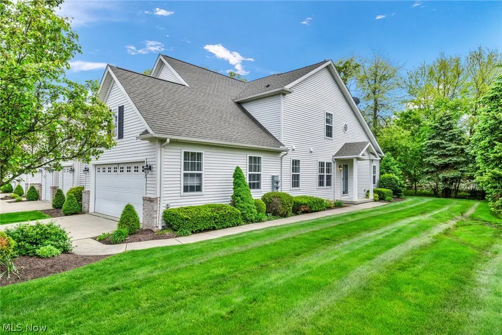 772 Wildberry Cir