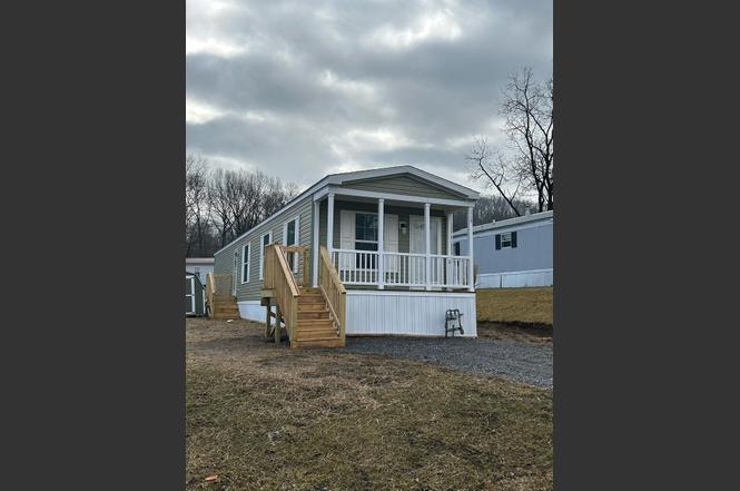 Redman Homes 115CD Camelot Woods Plan
