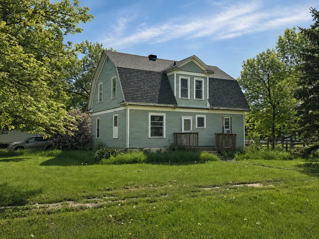 210 Glasgow Ave