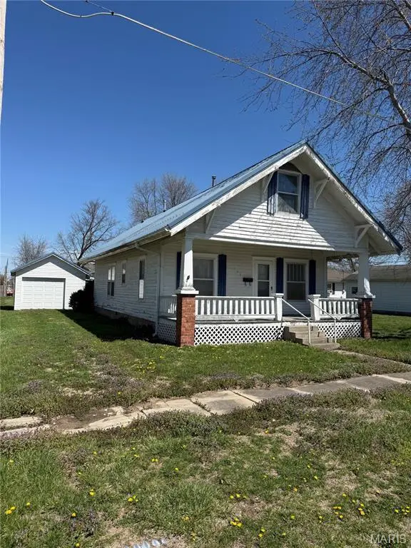 111 W Caldwell St