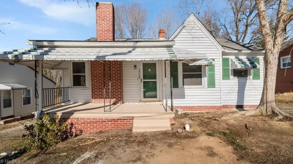 609 Martha Pl