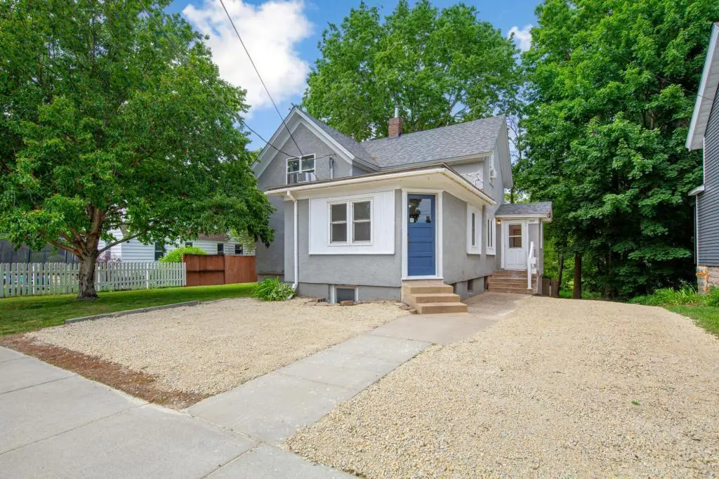 612 2nd St W