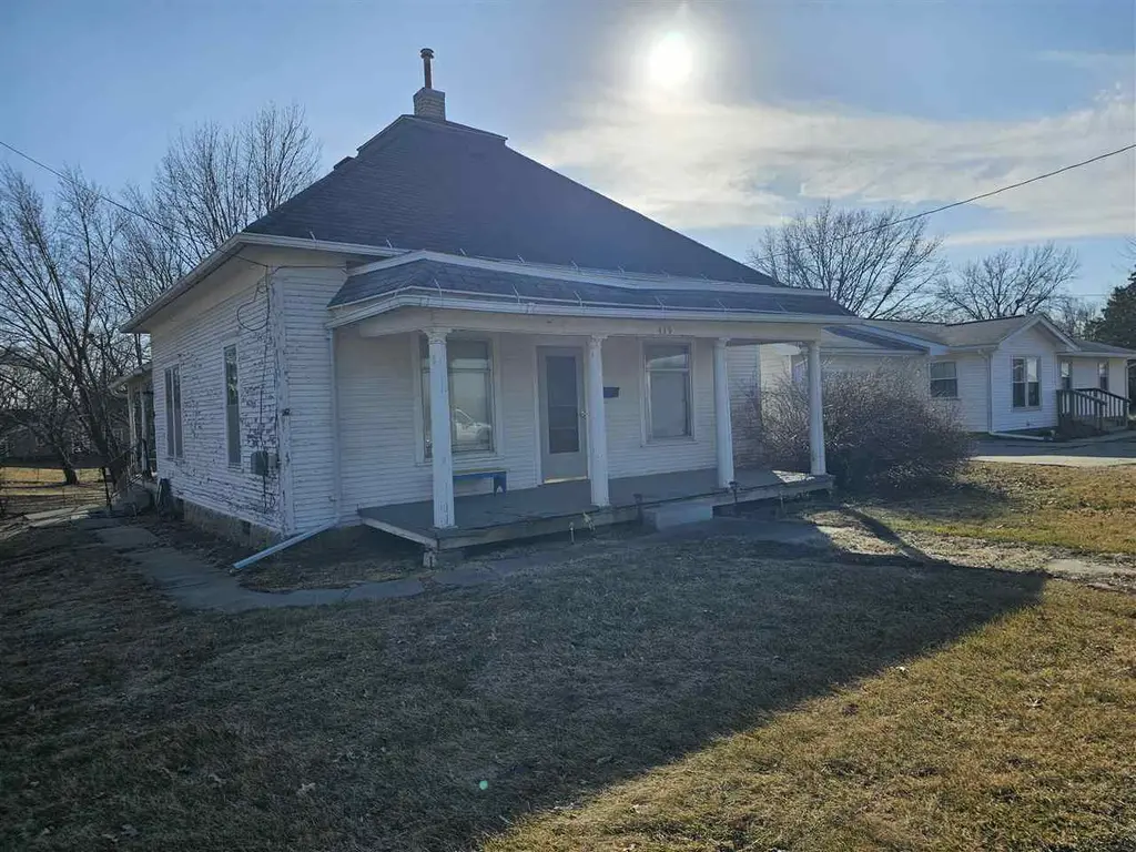 419 W Jackson St