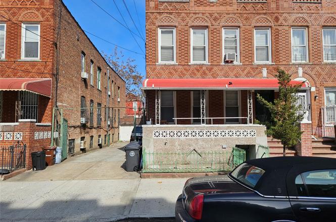 539 E 96th St #4