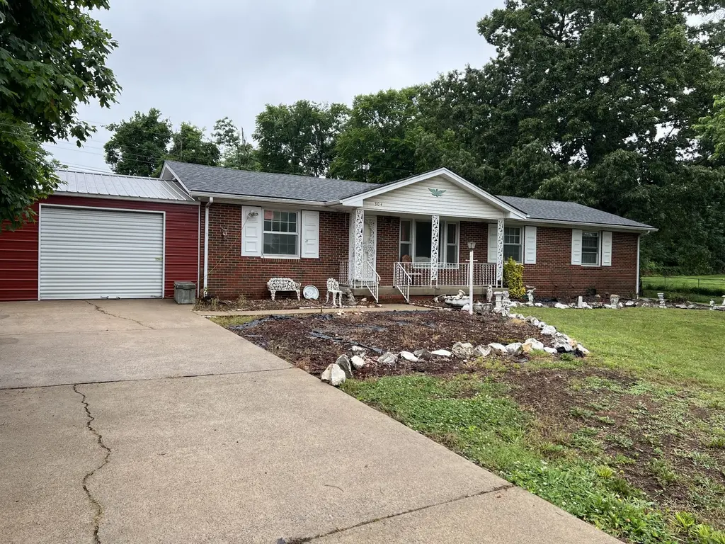304 Pine Mountain Rd