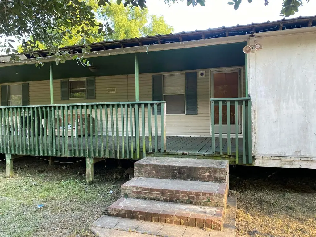 2130 Hayes Rd