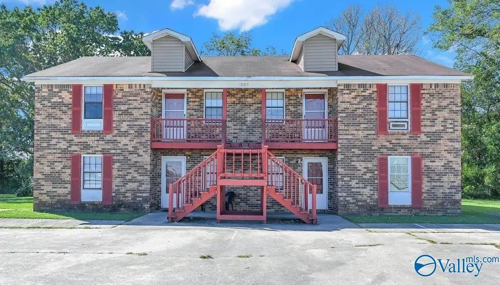 1809 Graymont Ln