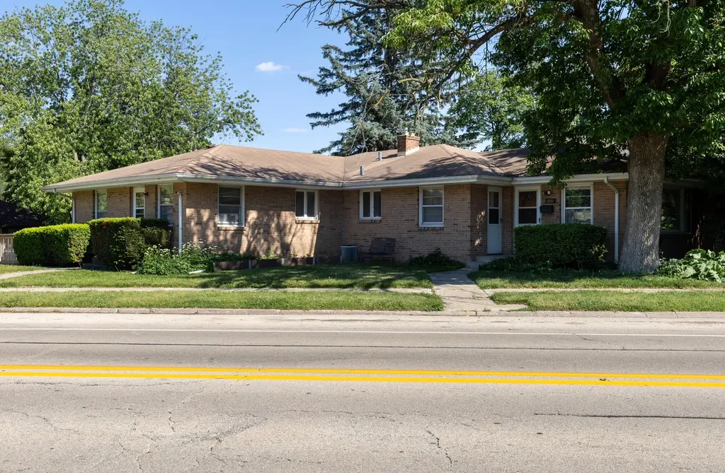1807 Guilford Rd