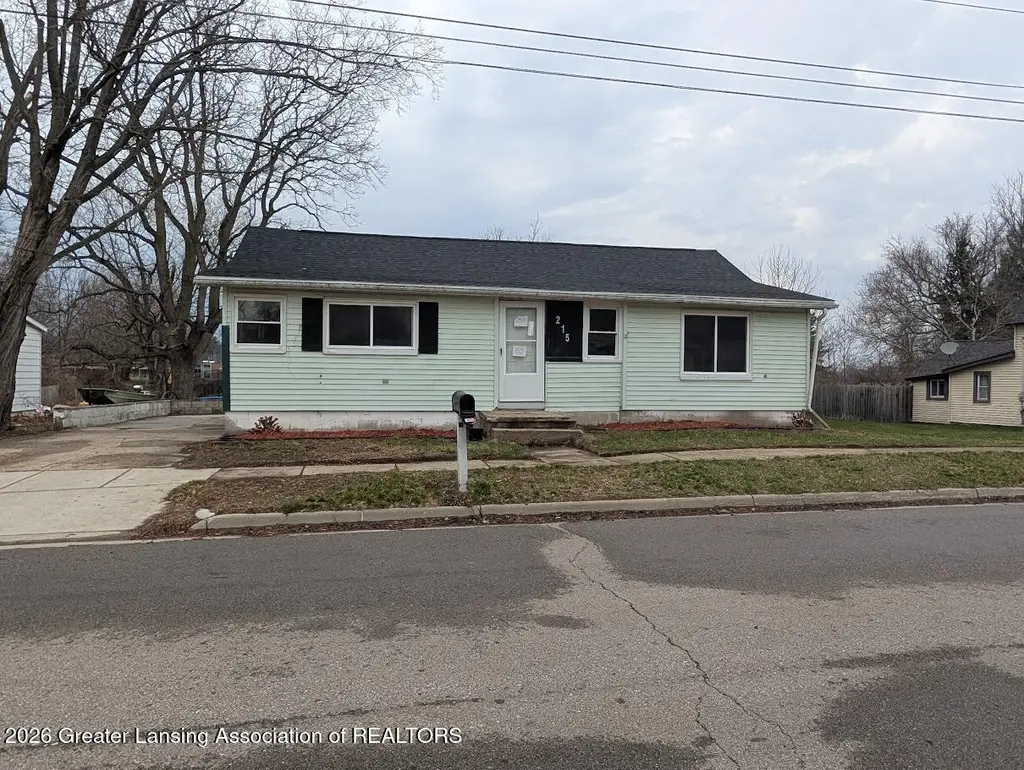 215 E 2nd North St