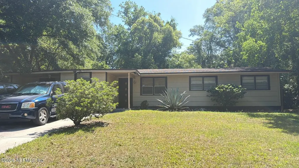 4105 MacGregor Dr