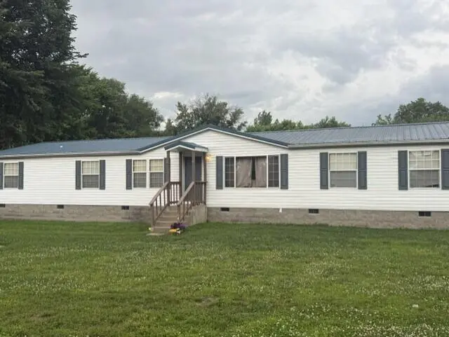 204 Eastwood Ave