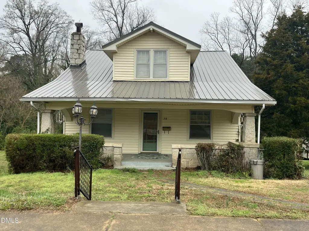 318 W Franklin St