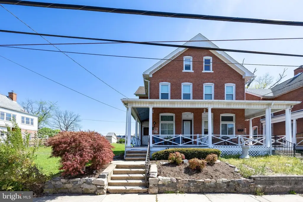 121 Jefferson St