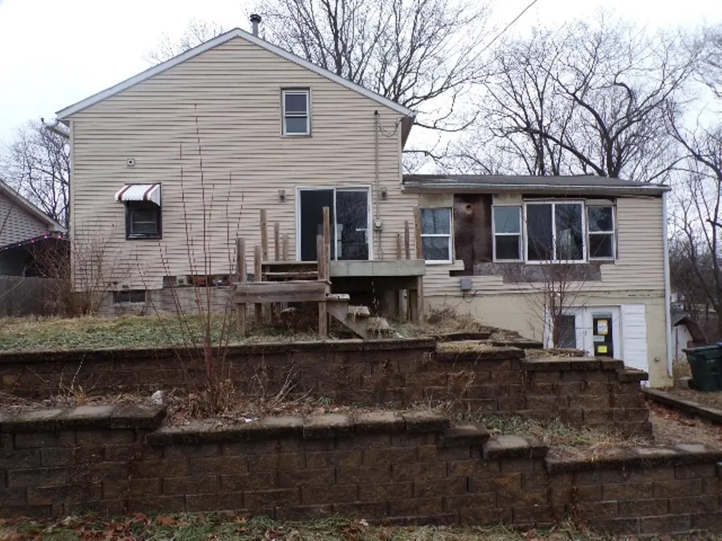 26 Blue Grass Ct