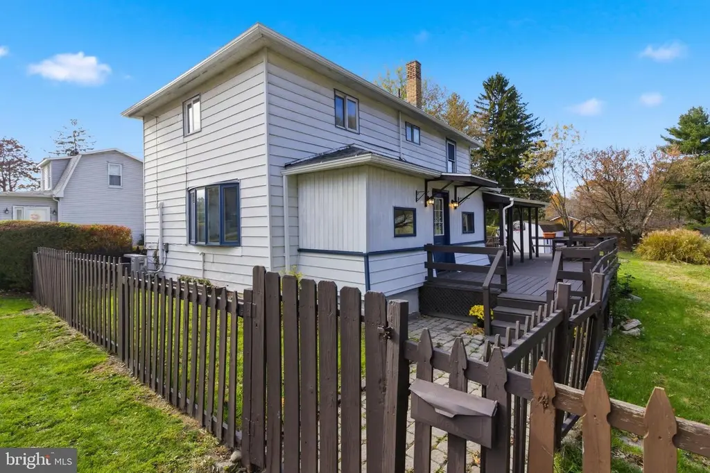 334 Hemlock St