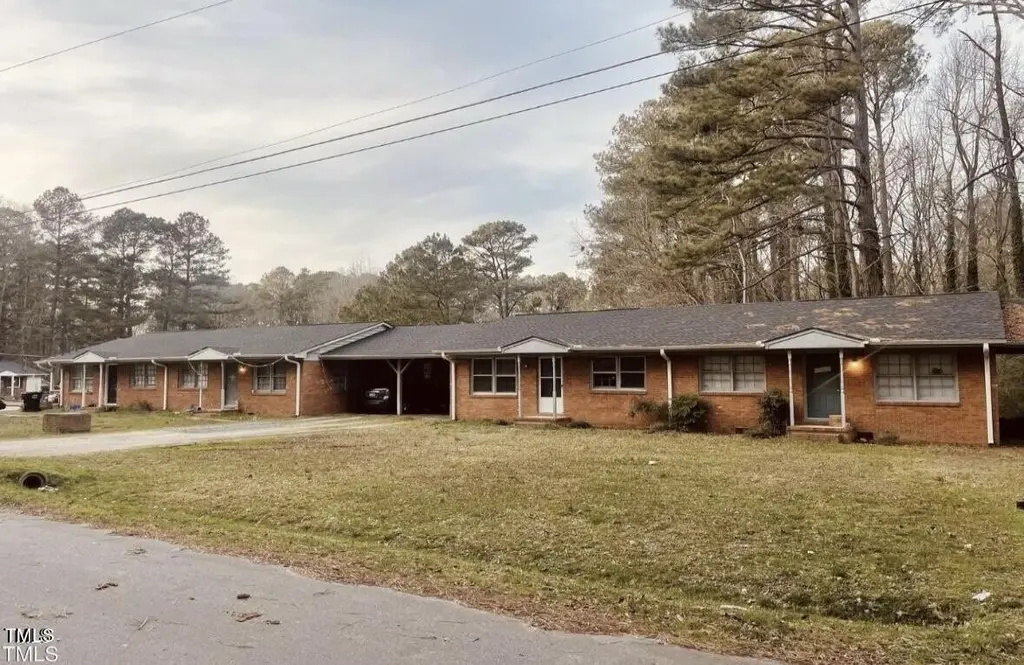 626 Maple Ln