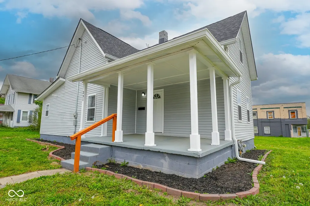 231 Jackson St