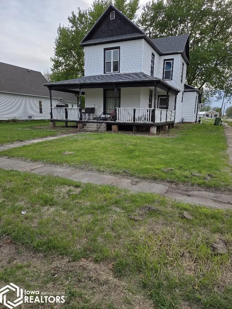 118 East St