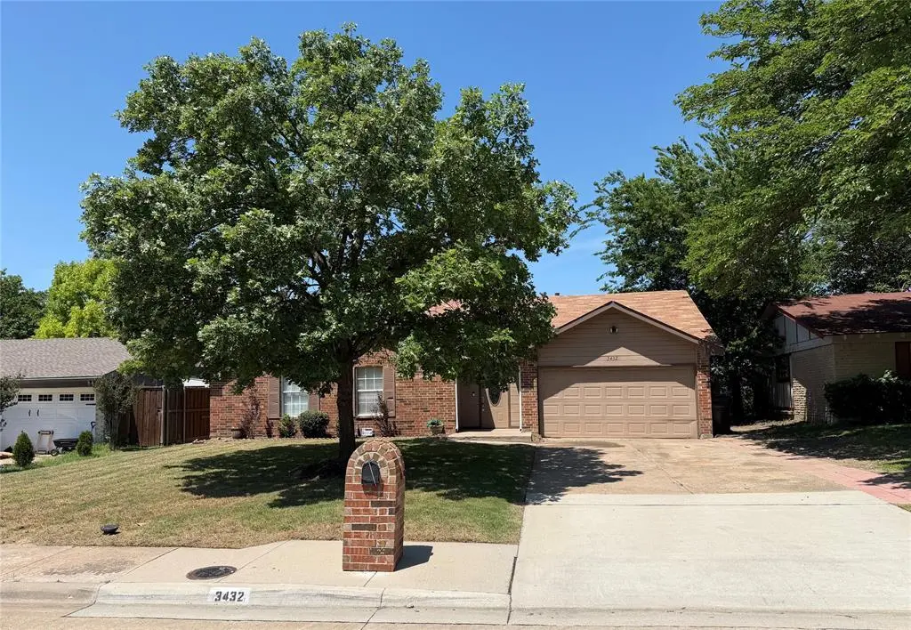 3432 Glenwood Ln