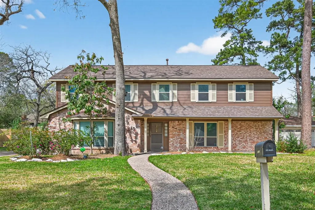 5918 Lodge Creek Dr