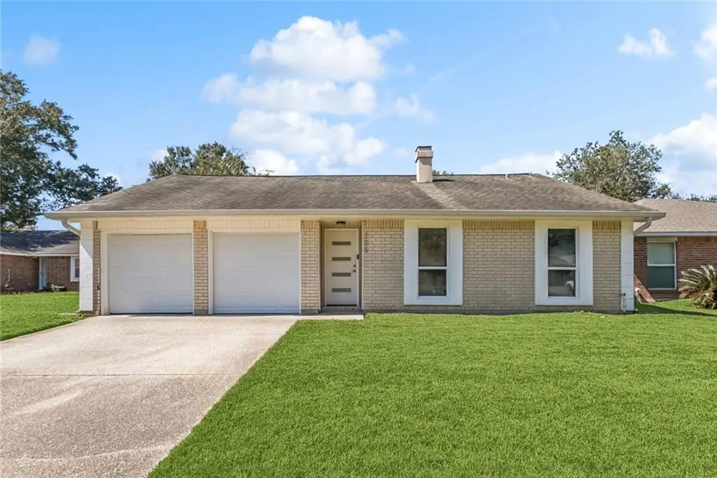 105 Dante Cir
