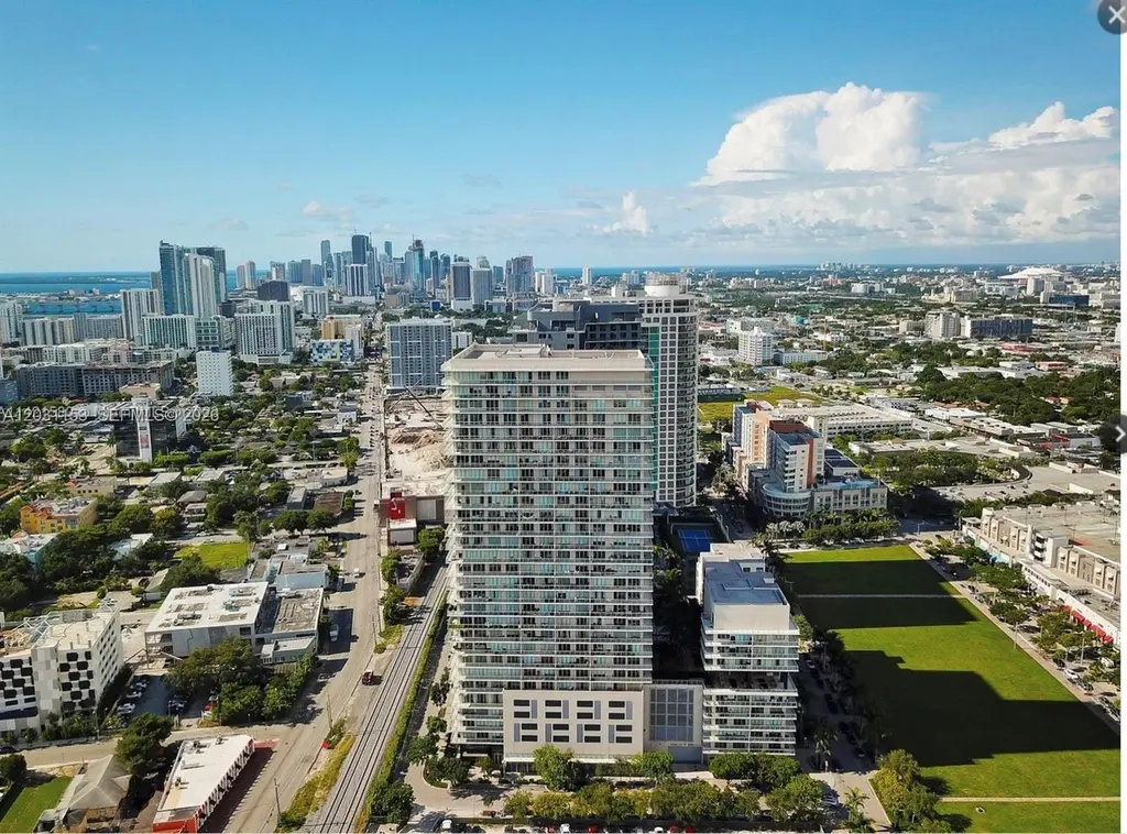 3451 NE 1st Ave Unit M0906