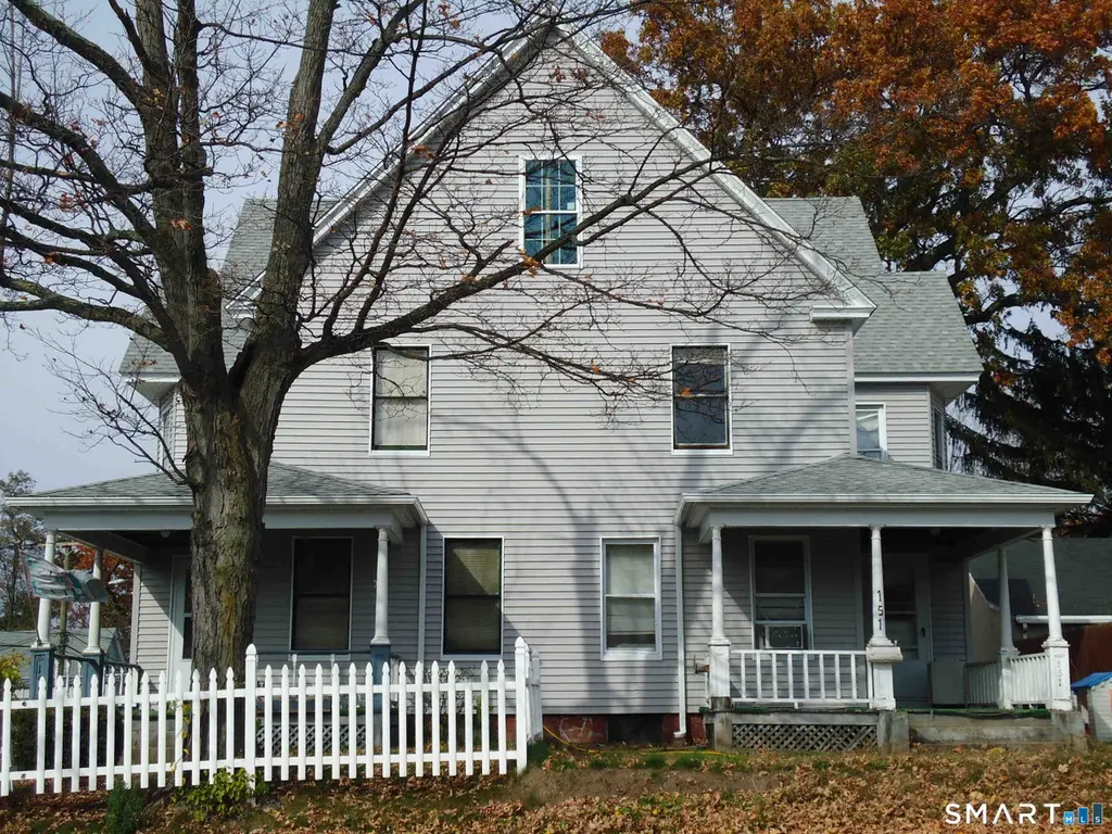 151 Center St
