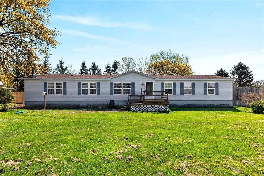 558 Yale Farm Rd