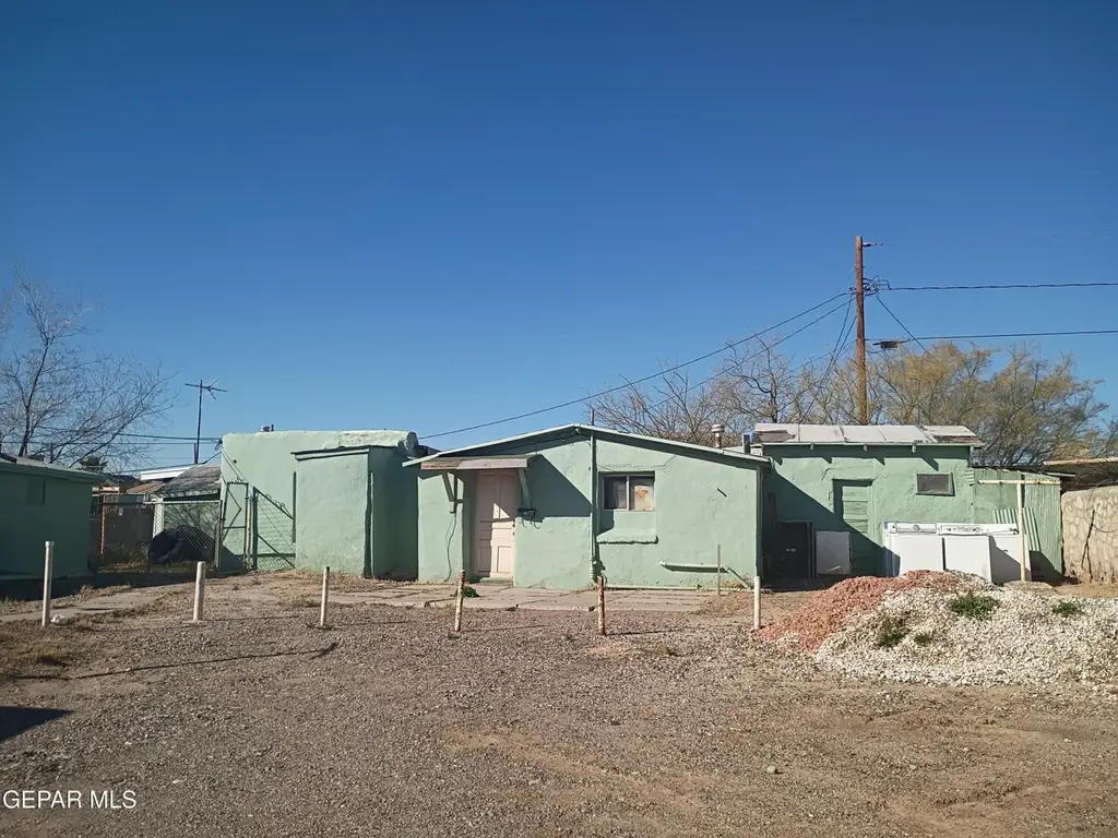 331 Dolan St