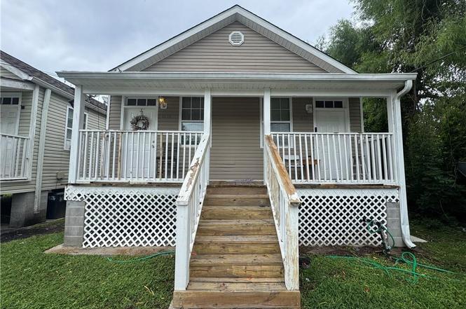 1430-32 Numa St