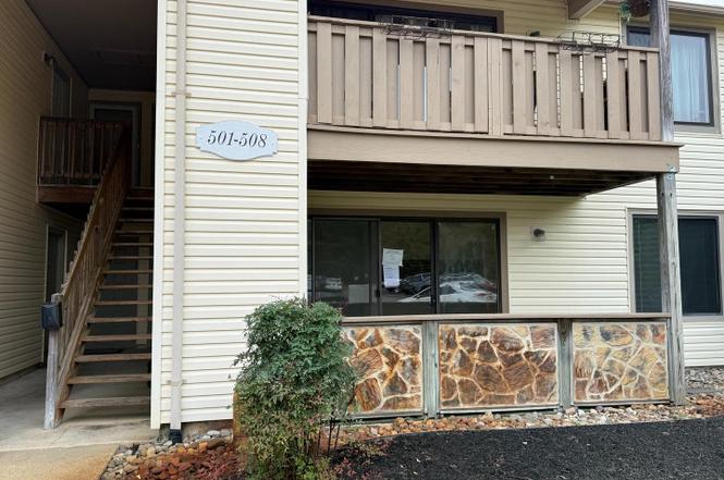 501 Hickory Cir