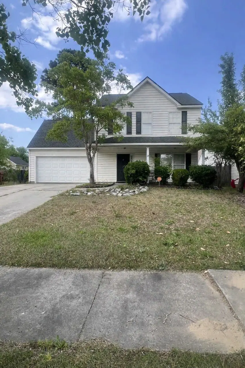 104 Brookwood Dr
