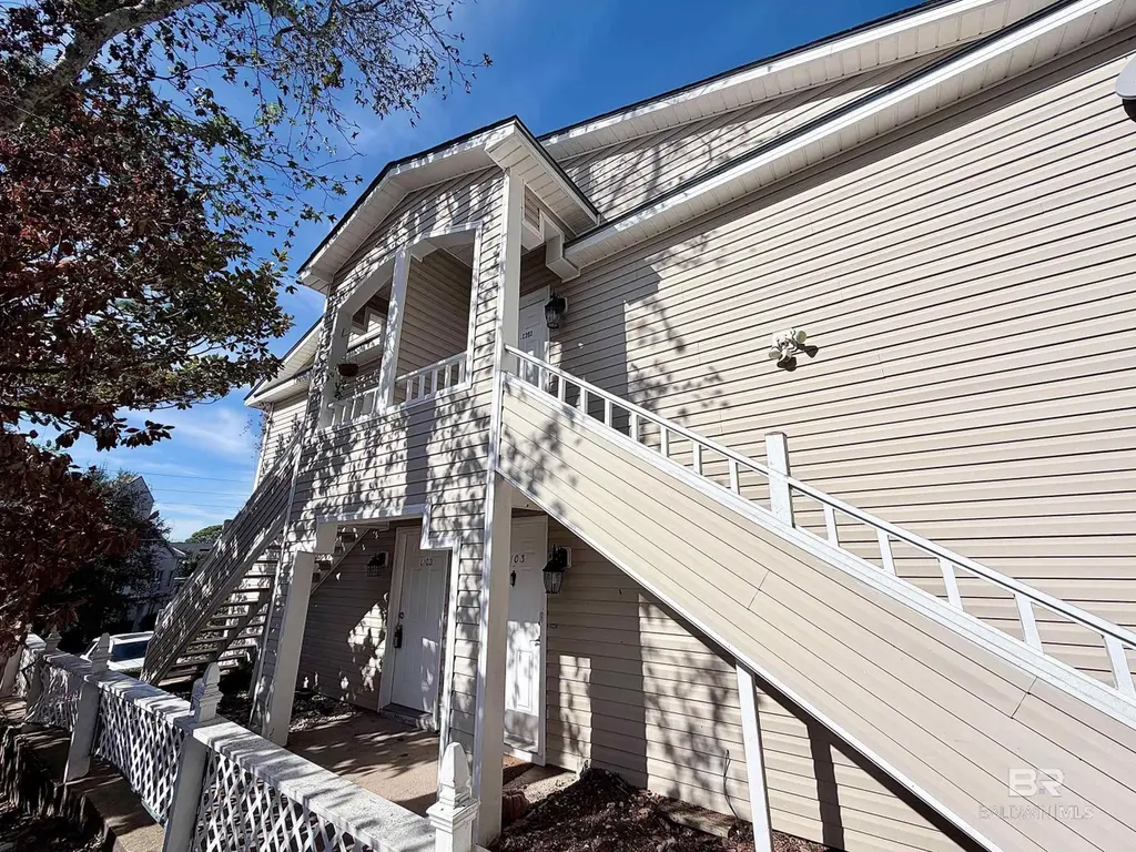 110 5th St Unit 203C
